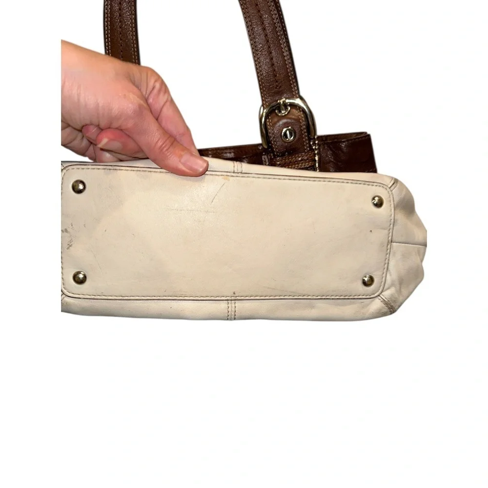 Coach leather shoulder bag f15045